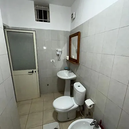 Rezidenca Hasanaj 6 *