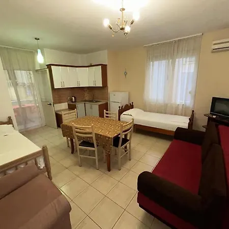Apartment Rezidenca Hasanaj 6 *